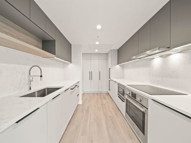 Apartment for sale in Coquitlam, Coquitlam, 1204 567 Emerson Street, 263147419 | Realtylink.org