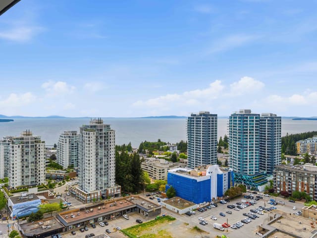Apartment for sale in Surrey, South Surrey White Rock, 2406 1588 Johnston Road, 263147420 | Realtylink.org