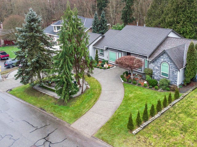 House for sale in Surrey, Surrey, 8099 148a Street, 263147495 | Realtylink.org