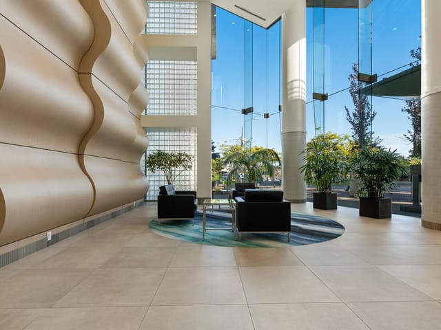 Apartment for sale in Vancouver, Vancouver West, 501 1199 Marinaside Crescent, 263147565 | Realtylink.org