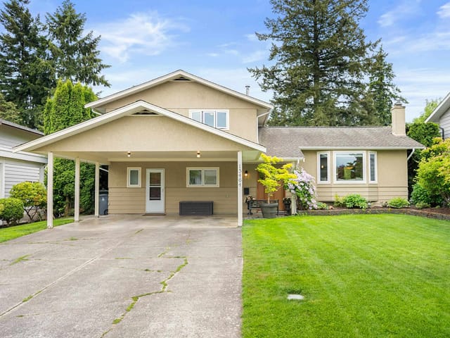 House for sale in Surrey, South Surrey White Rock, 15464 Poplar Street, 263147619 | Realtylink.org