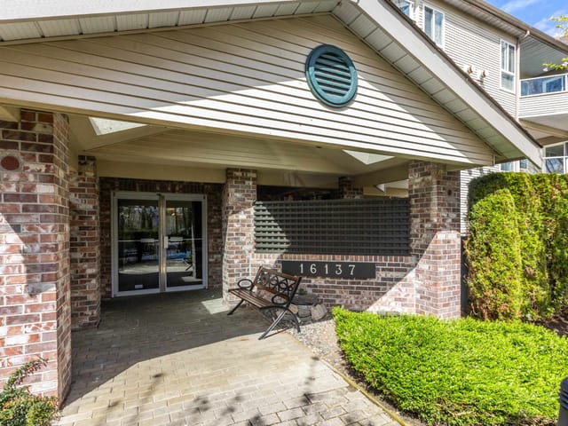 Apartment for sale in Surrey, Surrey, 307 16137 83 Avenue, 263147628 | Realtylink.org