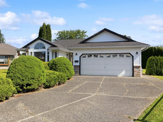 House for sale in Chilliwack, Sardis, 7660 Sapphire Drive, 263147640 | Realtylink.org
