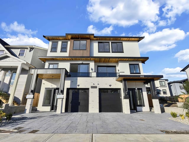 1/2 Duplex for sale in Surrey, South Surrey White Rock, 102 16633 18a Avenue, 263147673 | Realtylink.org