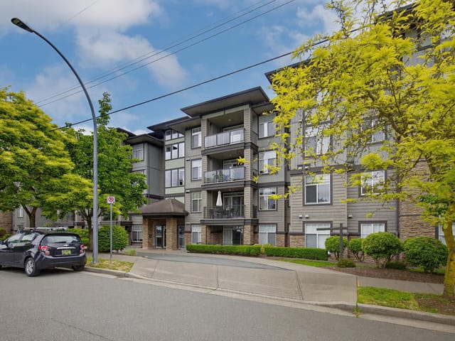 Apartment for sale in Abbotsford, Abbotsford, 403 2068 Sandalwood Crescent, 263147905 | Realtylink.org