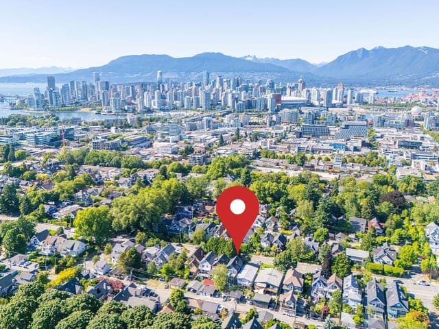 House for sale in Vancouver, Vancouver West, 136 W 12th Avenue, 263147936 | Realtylink.org