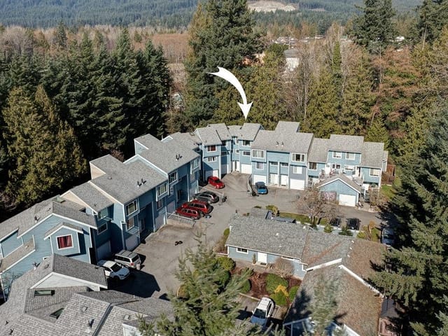 Townhouse for sale in Gibsons, Sunshine Coast, 5 822 Gibsons Way, 263147981 | Realtylink.org