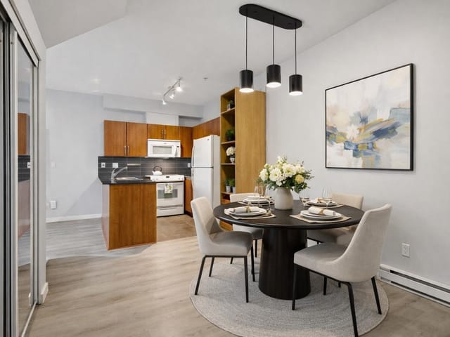 Apartment for sale in Port Coquitlam, Port Coquitlam, 201 1661 Fraser Avenue, 263147987 | Realtylink.org