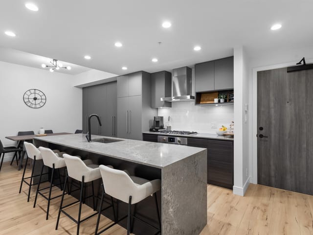 Apartment for sale in Port Moody, Port Moody, 108 55 Klahanie Drive, 263148039 | Realtylink.org