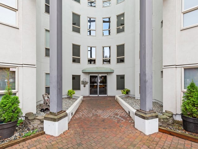Apartment for sale in Abbotsford, Abbotsford, 208 2575 Ware Street, 263148194 | Realtylink.org