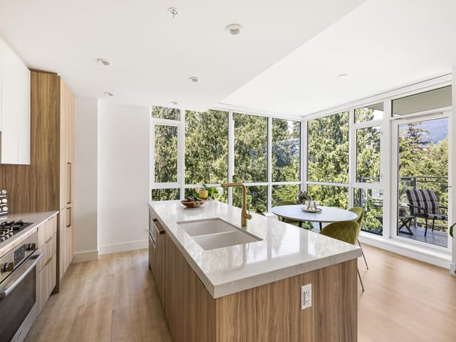Apartment for sale in North Vancouver, North Vancouver, 801 2325 Emery Court, 263148269 | Realtylink.org