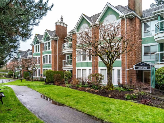 Apartment for sale in Burnaby, Burnaby North, 108 1675 Augusta Avenue, 263148320 | Realtylink.org