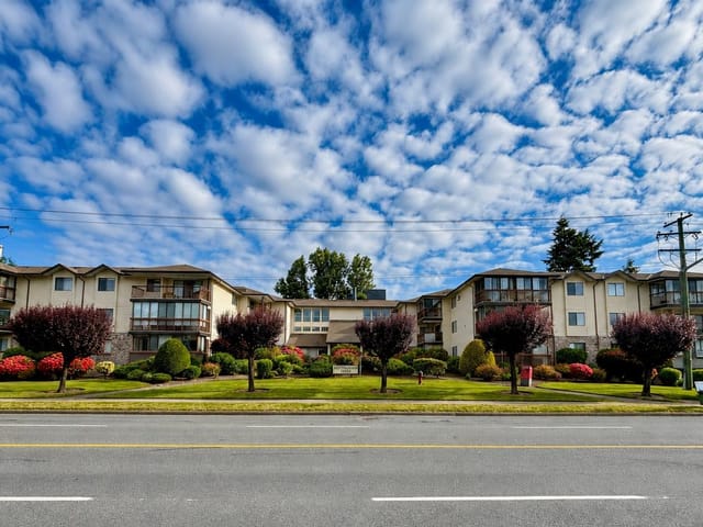 Apartment for sale in Abbotsford, Abbotsford, 204 32055 Old Yale Road, 263148351 | Realtylink.org