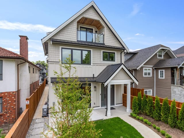 1/2 Duplex for sale in Vancouver, Vancouver East, 1 2258 Napier Street, 263148399 | Realtylink.org
