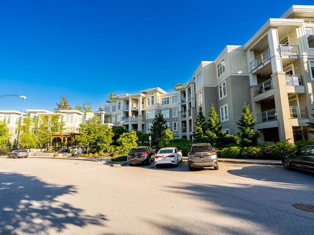 Apartment for sale in Surrey, South Surrey White Rock, 502 15436 31 Avenue, 263148455 | Realtylink.org