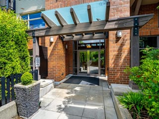 Apartment for sale in Port Moody, Port Moody, 203 400 Klahanie Drive, 263148728 | Realtylink.org