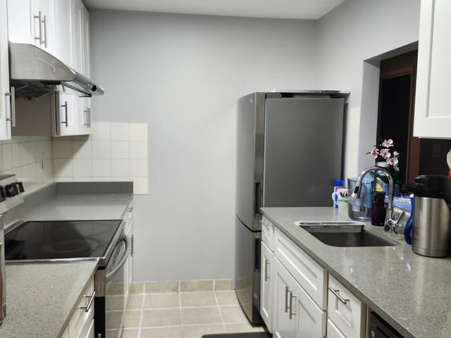 Apartment for rent in Coquitlam, Coquitlam, 1050 Howie Avenue, 263148814 | Realtylink.org