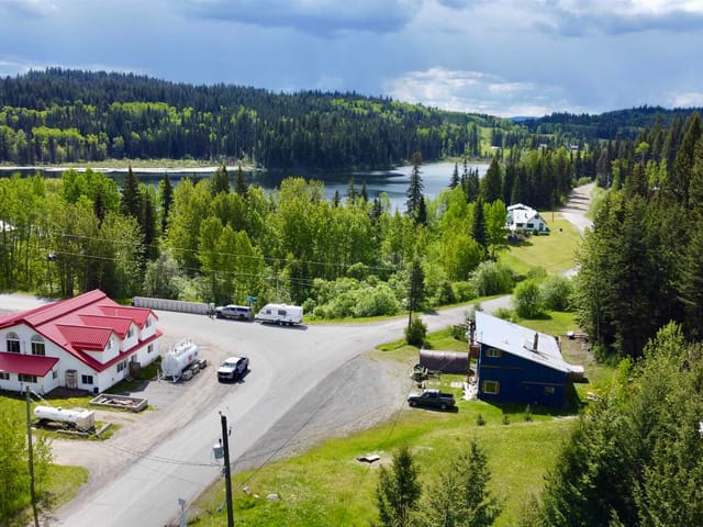 House for sale in Bridge Lake, 100 Mile House, 7554 Bridge Lake Business Rte, 263148851 | Realtylink.org