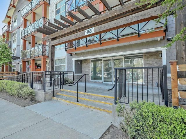 Apartment for sale in Surrey, South Surrey White Rock, 205 14550 Winter Crescent, 263148905 | Realtylink.org