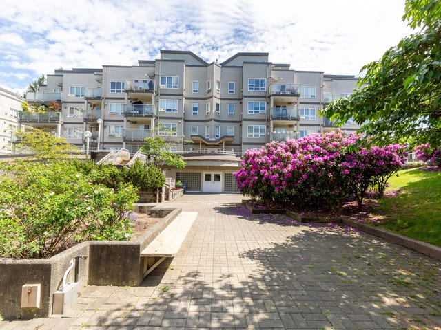 Apartment for sale in Surrey, North Surrey, 412 14399 103 Avenue, 263149018 | Realtylink.org