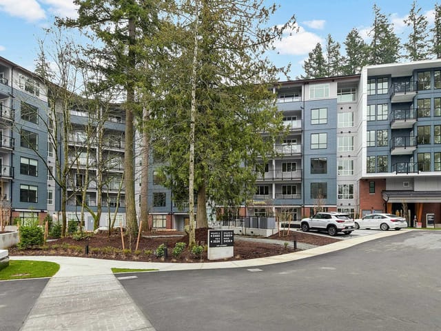 Apartment for sale in Surrey, South Surrey White Rock, 204 3480 146a Street, 263149109 | Realtylink.org
