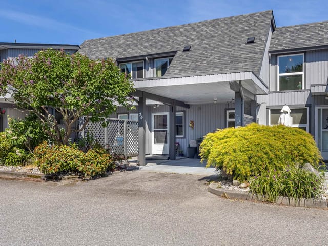 Apartment for sale in Sechelt, Sunshine Coast, 24 5761 Wharf Avenue, 263149120 | Realtylink.org