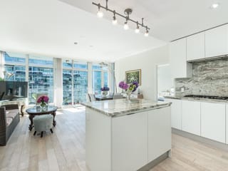 Apartment for sale in North Vancouver, North Vancouver, 703 175 Victory Ship Way, 263149138 | Realtylink.org