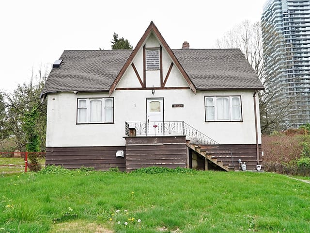 House for sale in Surrey, North Surrey, 10024 Whalley Boulevard, 263149165 | Realtylink.org