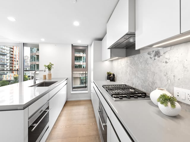 Apartment for sale in Vancouver, Vancouver West, 1107 889 Pacific Street, 263149192 | Realtylink.org