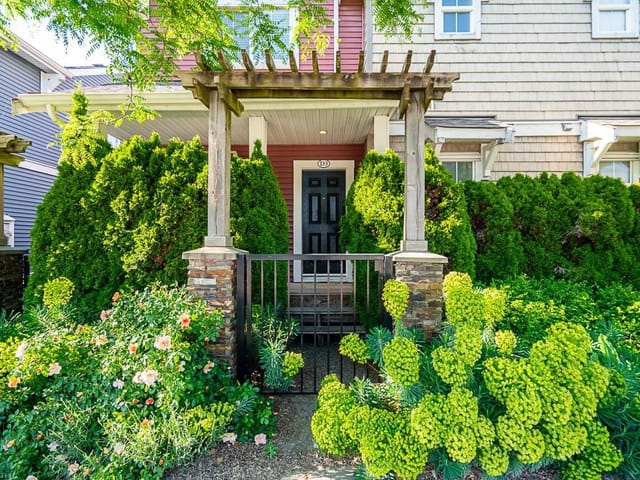 Townhouse for sale in Surrey, Cloverdale, 3 19319 72 Avenue, 263149288 | Realtylink.org