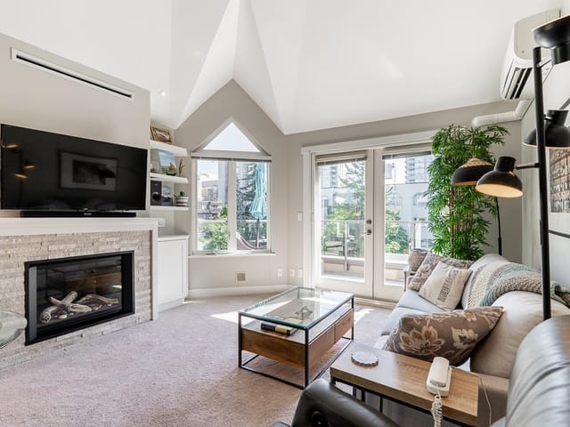 Apartment for sale in North Vancouver, North Vancouver, 306 1535 Chesterfield Avenue, 263149372 | Realtylink.org