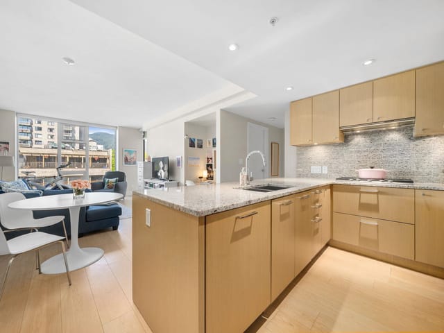 Apartment for sale in North Vancouver, North Vancouver, 311 150 W 15 Street, 263149528 | Realtylink.org