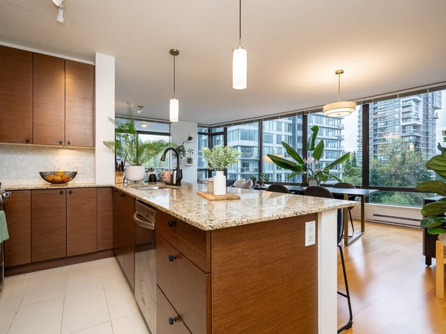 Apartment for sale in Port Moody, Port Moody, 504 400 Capilano Road, 263149613 | Realtylink.org