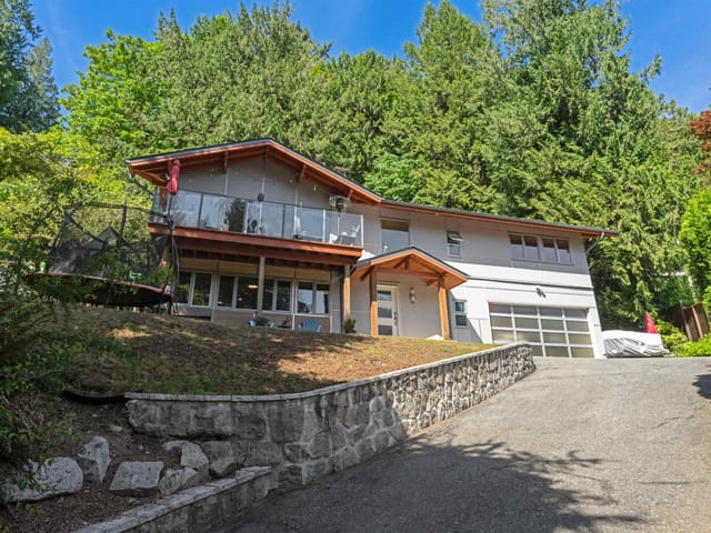 House for sale in West Vancouver, West Vancouver, 3907 Bayridge Place, 263149651 | Realtylink.org