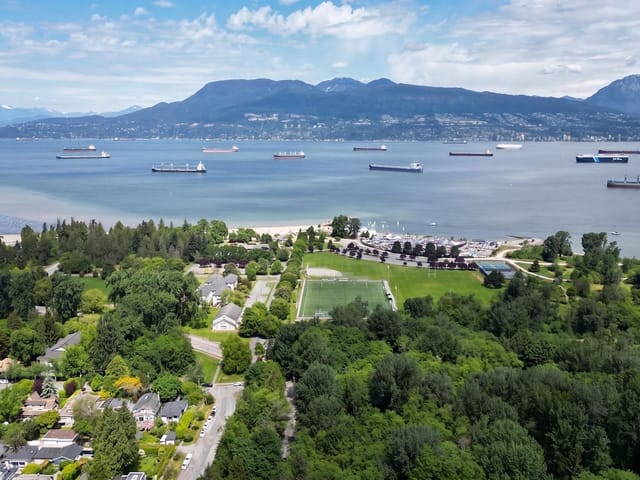 House for sale in Vancouver, Vancouver West, 4399 Locarno Crescent, 263149658 | Realtylink.org