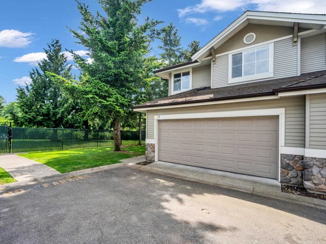 Townhouse for sale in Surrey, Surrey, 18 6950 120 Street, 263149659 | Realtylink.org