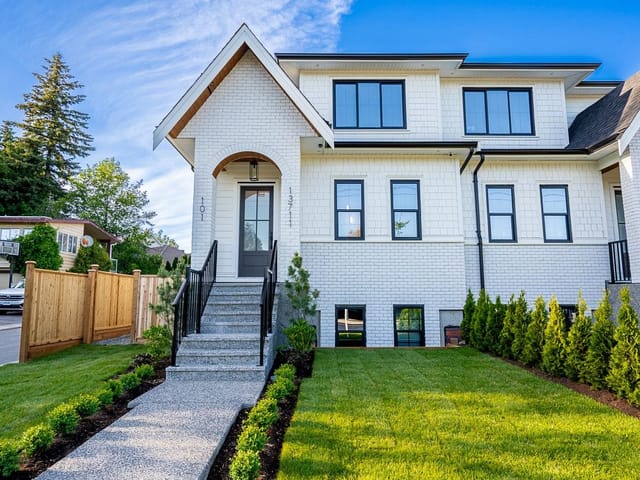 1/2 Duplex for sale in Surrey, South Surrey White Rock, 101 13711 16 Avenue, 263149750 | Realtylink.org