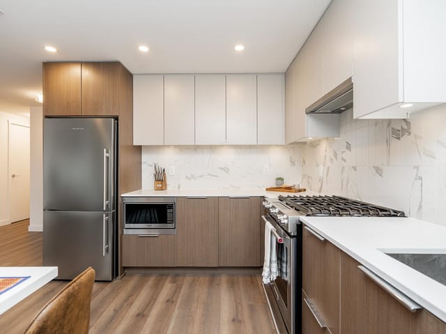 Apartment for sale in Coquitlam, Coquitlam, 304 645 Como Lake Avenue, 263149876 | Realtylink.org