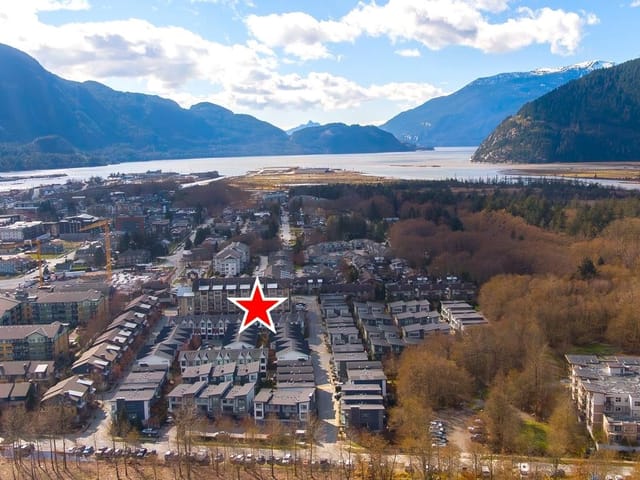 Townhouse for sale in Squamish, Squamish, 1214 Granite Drive, 263149908 | Realtylink.org