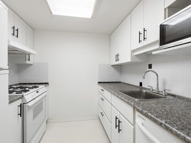 Townhouse for sale in Abbotsford, Abbotsford, 1216 34909 Old Yale Road, 263150030 | Realtylink.org