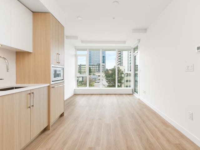 Apartment for sale in Surrey, North Surrey, 302 9675 King George Boulevard, 263150064 | Realtylink.org