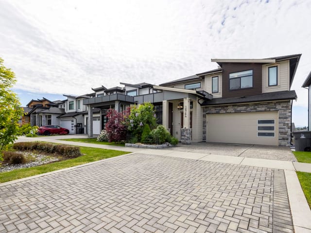 House for sale in Surrey, South Surrey White Rock, 16764 16a Avenue, 263150095 | Realtylink.org