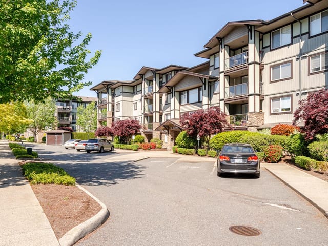 Apartment for sale in Abbotsford, Abbotsford, 305 2038 Sandalwood Crescent, 263150203 | Realtylink.org