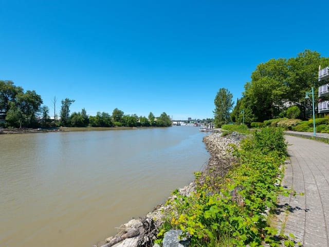 Apartment for sale in Vancouver, Vancouver East, 402 2080 E Kent Avenue South, 263150294 | Realtylink.org