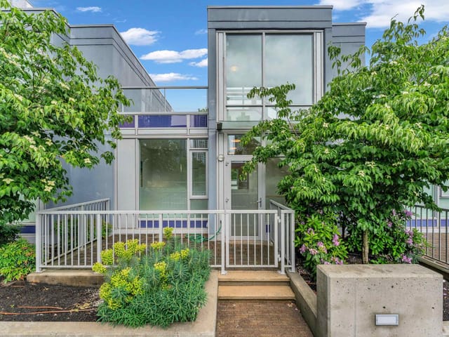 Townhouse for sale in Surrey, North Surrey, 2 13720 100 Avenue, 263150437 | Realtylink.org