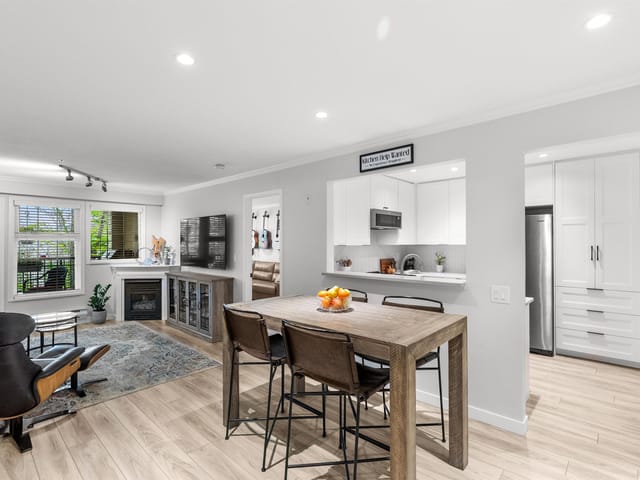 Apartment for sale in Tsawwassen, Tsawwassen, 304 5556 14 Avenue, 263150471 | Realtylink.org