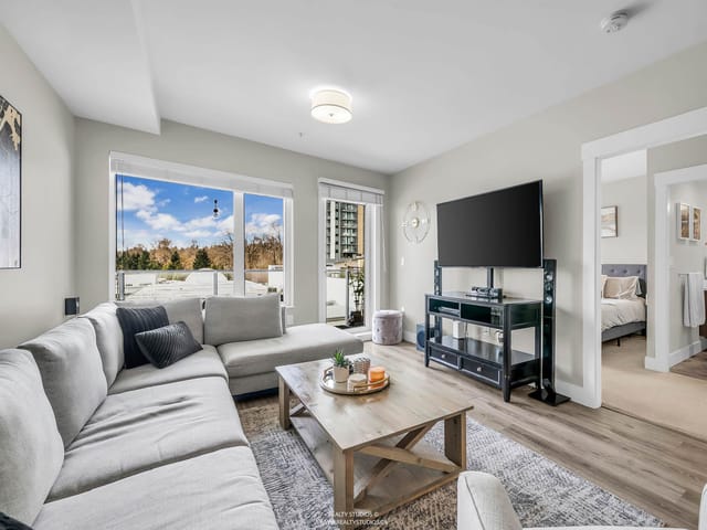 Apartment for sale in North Vancouver, North Vancouver, 401 1496 Charlotte Road, 263150541 | Realtylink.org