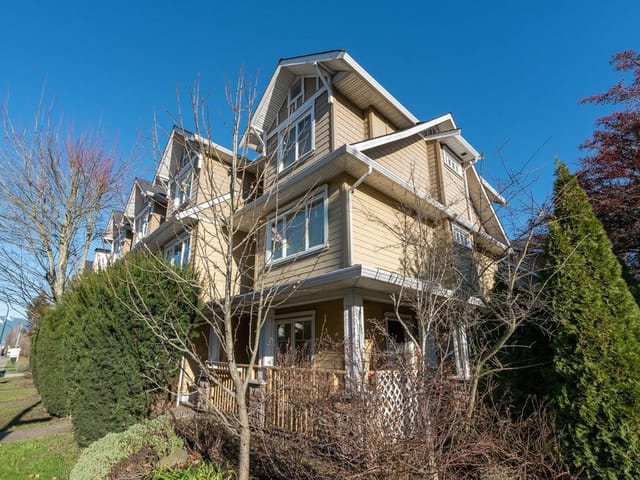 Townhouse for rent in Vancouver, Vancouver East, 4398 Knight Street, 263150543 | Realtylink.org