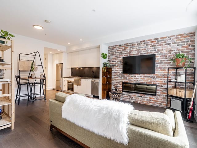 Apartment for sale in Port Moody, Port Moody, 311 83 Moody Street, 263150596 | Realtylink.org