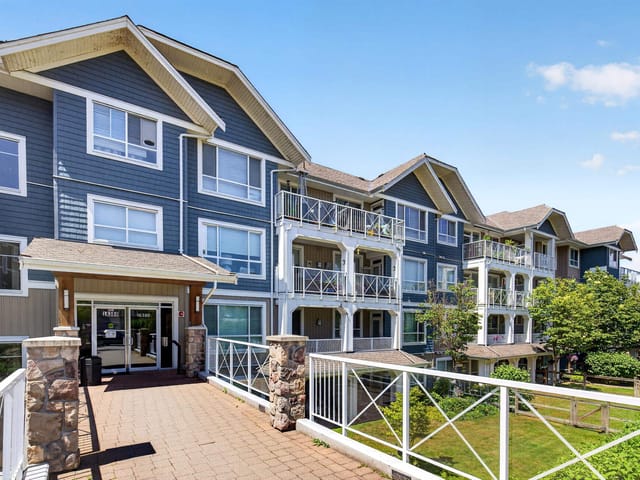 Apartment for sale in Surrey, Cloverdale, 406 16380 64 Avenue, 263150633 | Realtylink.org